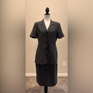 Le Suit Women’s 2PC Elegant 3/4 Sleeve Stripe Skirt Suit